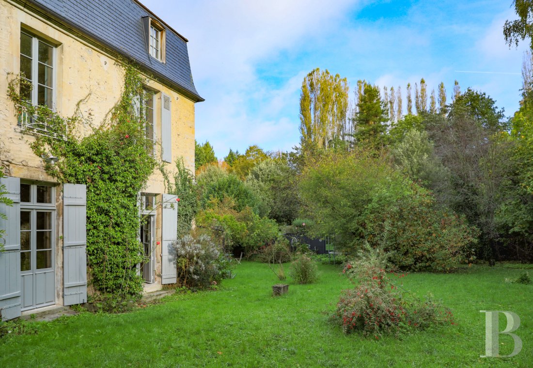 En Normandie, à Falaise, une maison des 17e et 18e siècles au cœur d’un quartier historique - photo  n°4